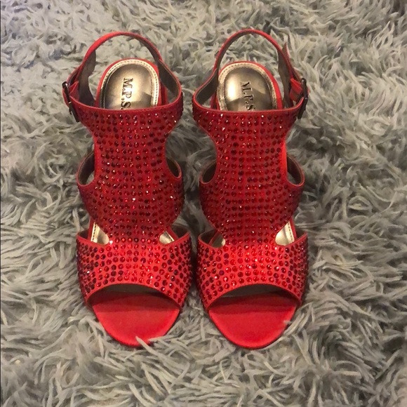 Red rhinestone heels - Picture 2 of 6